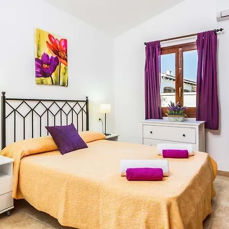 Villa Cala'n Blanes Sleeps 10 Pool Air Con Wifi *